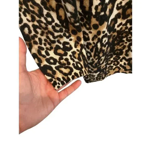 Talbots Womens Cashmere Sweater Size XS Leopard Print Animal Classic Preppy Work - Picture 6 of 7